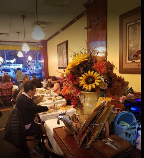 Restaurant setting at Don Alex in Rego Park, Queens