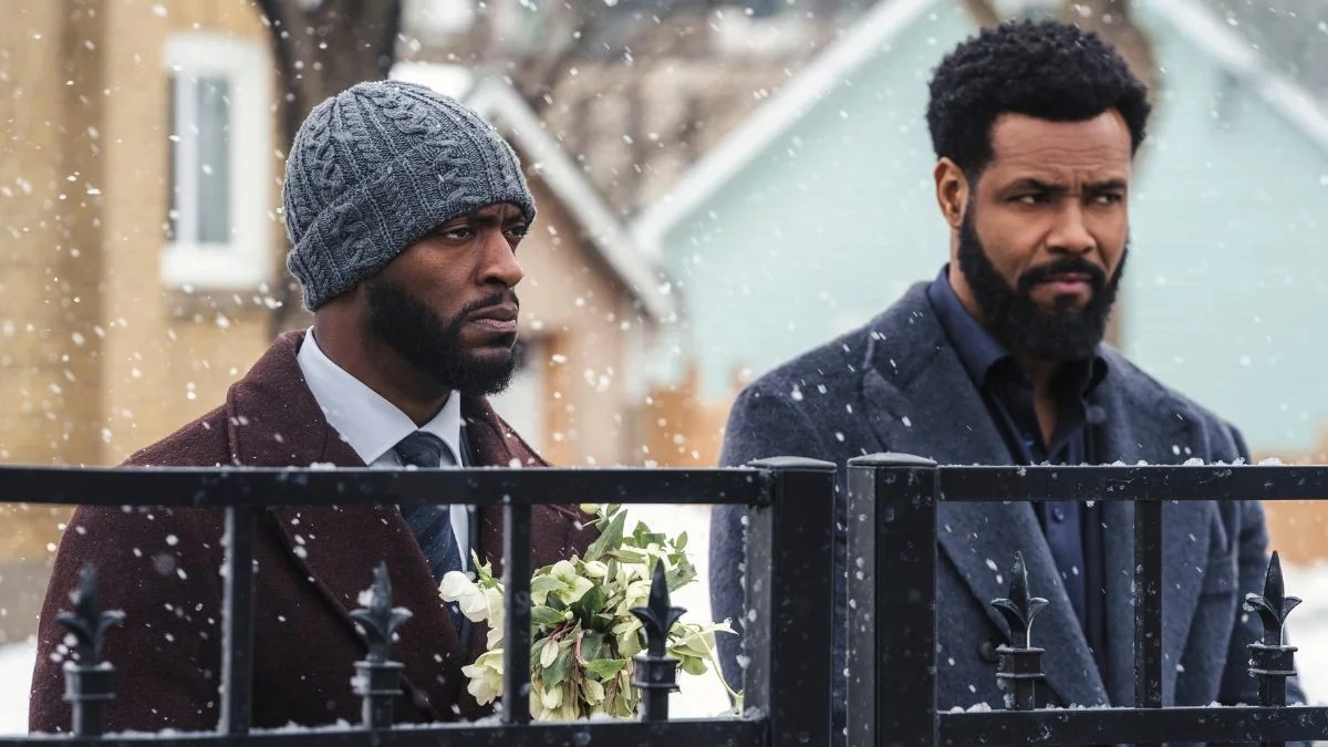 Aldis Hodge as Alex Cross and Isaiah Mustafa as John Sampson in a scene from "Cross"